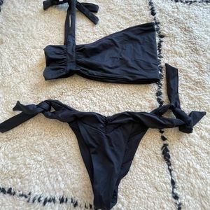 Frankie’s Bikinis black top and bottom set, M